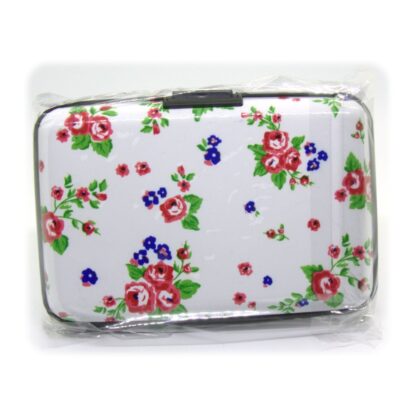 White with dainty flowers Osmer aluminium credit card case to protect cards from RFID scanners